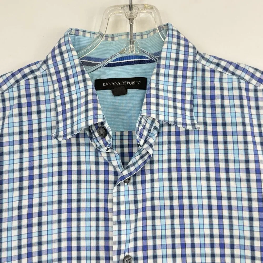Banana Republic Blue Plaid Woven Short Sleeve Button-Up Shirt Men's Small